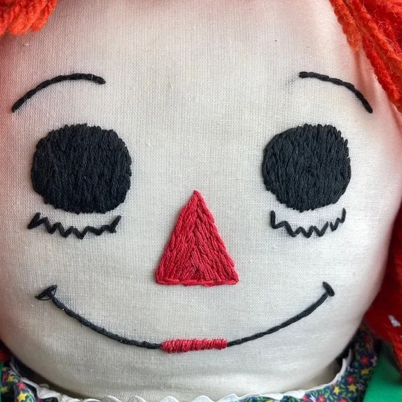 Vintage Classic Raggedy Ann Handmade Christmas Doll Red Hair and Green Dress - Picture 4 of 15